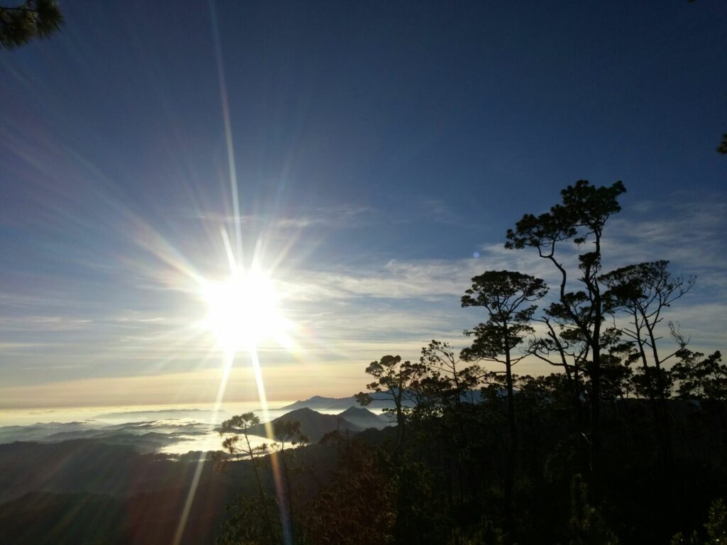 Hiking Pico Duarte - Guías de Alturas - Excursiones y aventuras en ...